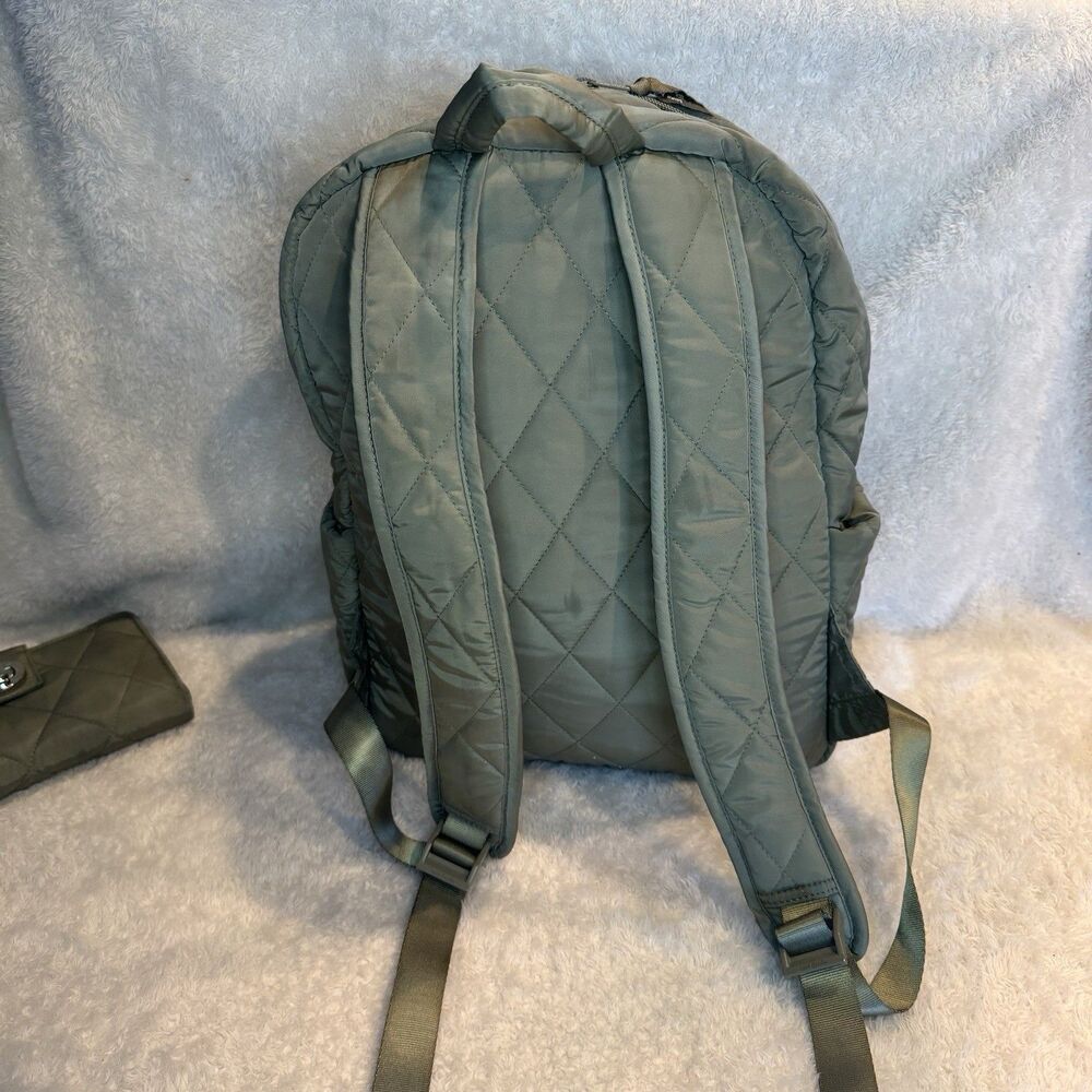 Vera Bradley quilted back pack olive leaf green with matching wallet lighten up - Picture 11 of 15